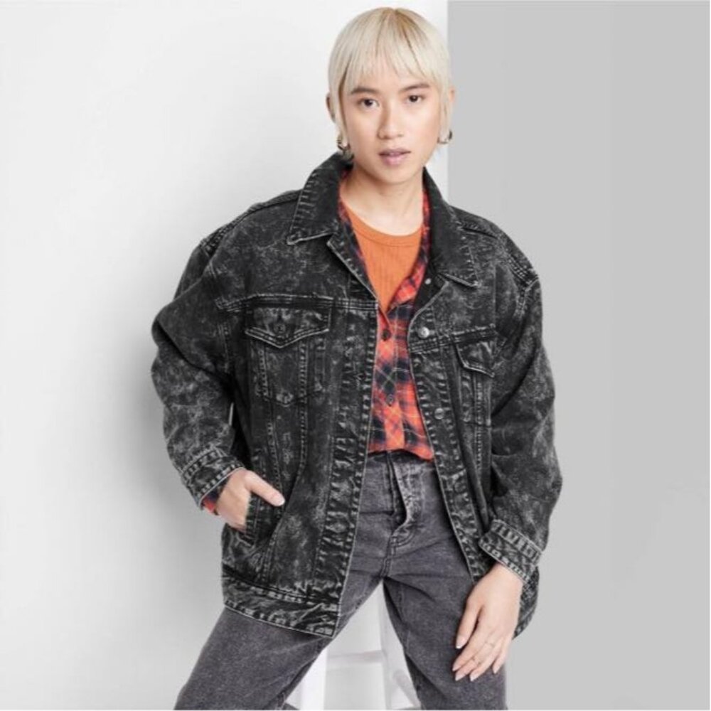 NEW Wild Fable Women’s Oversized Denim Trucker Jacket - Black Wash - Size Small